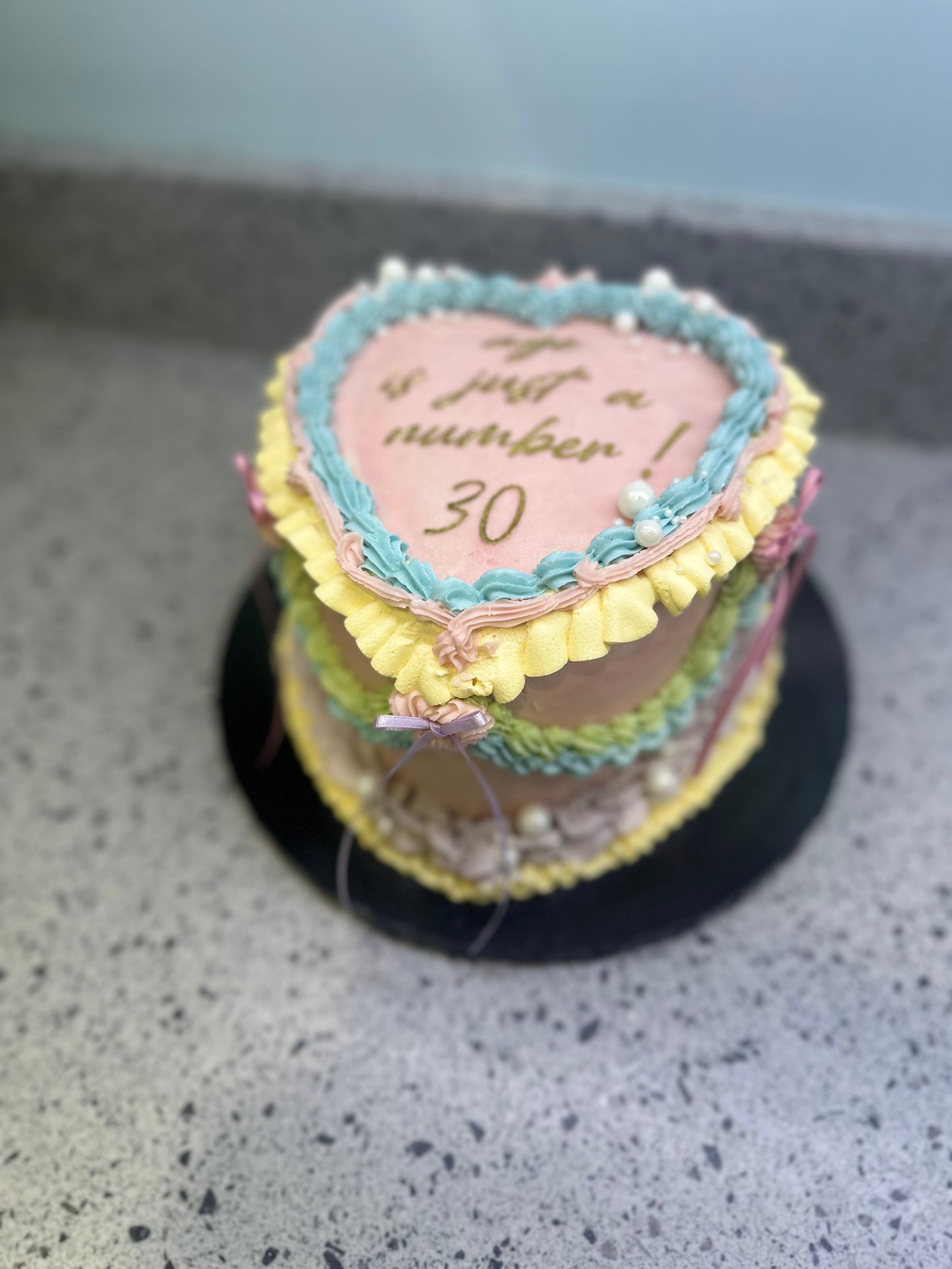pastel heart cake